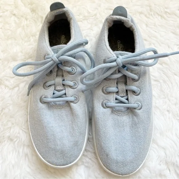 ALLBIRDS women’s wool runner shoes size 8 baby blue MSRP $98 - Picture 2 of 9